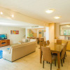 Отель Little Cove Court, фото 25