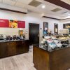 Отель Comfort Suites Lexington, фото 23