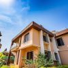 Отель OYO 22027 Home Graceful 3BHK Lonavala, фото 1
