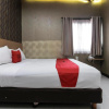 Отель RedDoorz Plus @ Tuparev Cirebon, фото 21