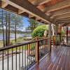 Отель 2098-cove Lakefront Chalet 4 Bedroom Home by RedAwning, фото 8