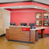 Отель Towneplace Suites Fayetteville North, фото 2