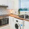 Отель MyCityHaven The KingsWeston - flexible home sleeps 7, фото 3