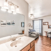 Отель Cozy Up Haus, фото 15