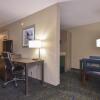 Отель Holiday Inn Express Fayetteville- Univ of AR Area, an IHG Hotel, фото 10