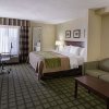 Отель Comfort Inn & Suites Southwest Fwy at Westpark, фото 36