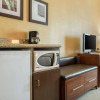 Отель Comfort Suites Louisville Airport, фото 29