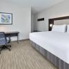 Отель Holiday Inn Express Hotel & Suites Duncanville, an IHG Hotel, фото 33