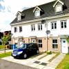 Отель Livingston Ideal Commuter Townhouse, фото 1