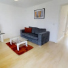 Отель Stayzo - Cole Green Lane - Ideal for Your Next Staycation or Workcation Whole House With Wi-fi, фото 2