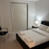 Отель Impeccable 1bed Apartment in the Heart Ofgreenford, фото 5