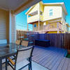 Отель BC102 Beautifully Decorated Townhome, Heated Shared Pool, 1 Minute to Beach, фото 14