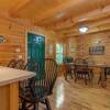 Отель Moonshine Run - One Bedroom Cabin, фото 10