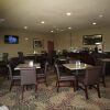 Отель Cobblestone Hotel & Suites – Devils Lake, фото 11