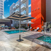 Отель SuitesRUs Apart Hotel at Glendale, фото 16