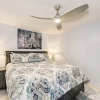 Отель Midnight Cove Ii 514f - Fantastic Siesta Key Rental! 2 Bedroom Condo, фото 3