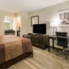 Отель Quality Inn & Suites Dallas - Cityplace, фото 32