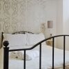 Отель Crieff Armoury Luxury Self Catering Apartment, фото 17