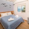 Отель Big Blue Seafront Villa, фото 3