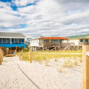 Отель Chill'ax Inn by Oak Island Accommodations, фото 33