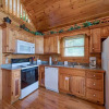 Отель Cubs Cove - One Bedroom Cabin, фото 8