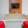 Отель RedDoorz @ Hotel Bumi Palupy, фото 12