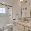 Отель The Shores 3 4 Bedroom Home, фото 10