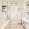 Отель Family 4-bed House & Secluded Garden - Wimbledon, фото 10