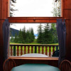 Отель Becker's Lodge Bowron Lake Adventures Resort, фото 6