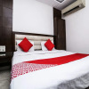 Отель OYO 11150 Hotel JMD Rooms, фото 20