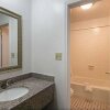 Отель Hilcrest Inn & Suites, фото 4