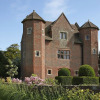 Отель Luxurious hideaway for four in one of the finest Elizabethan gatehouse, фото 1