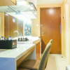 Отель Comfortable Studio Room At Signature Park Grande Apartment, фото 9