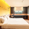 Отель Yellow Bee Tangerang, фото 23