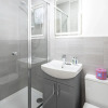 Отель Host Stay Clifton Studio 3, фото 8