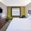 Отель Holiday Inn Express & Suites Manchester, an IHG Hotel, фото 3