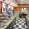 Отель Hampton Inn & Suites Jamestown, ND, фото 16