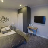 Отель Essex House 3 Double Rooms Workstays UK, фото 2