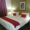 Отель Airport Inn Executive Suites, фото 3