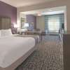 Отель La Quinta Inn & Suites by Wyndham Terre Haute, фото 26