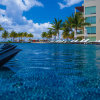 Отель The Elements Oceanfront & Beachside Condo Hotel, фото 30