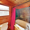 Отель Moonshine Mountain Lodge - 2 Br Cabin, фото 19