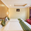 Отель Treebo Trip Hotel East Palace, фото 17