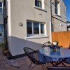 Отель NEW Restful and Cosy 4BD Home Minutes From Beach, фото 13