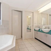 Отель Windward Passage Apartments, фото 13
