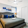 Отель Storey Lake 6bd Lakeview Villa Pool spa Disney, фото 4