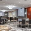 Отель Delta Hotels by Marriott Vancouver Downtown Suites, фото 19