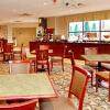 Отель Comfort Suites Bethlehem Near Lehigh University and LVI Airport, фото 26