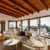 Отель Neptune Place III - Entire Home Beachfront Retreat, фото 5