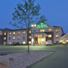 Отель GrandStay Hotel & Suites Mount Horeb - Madison, фото 1